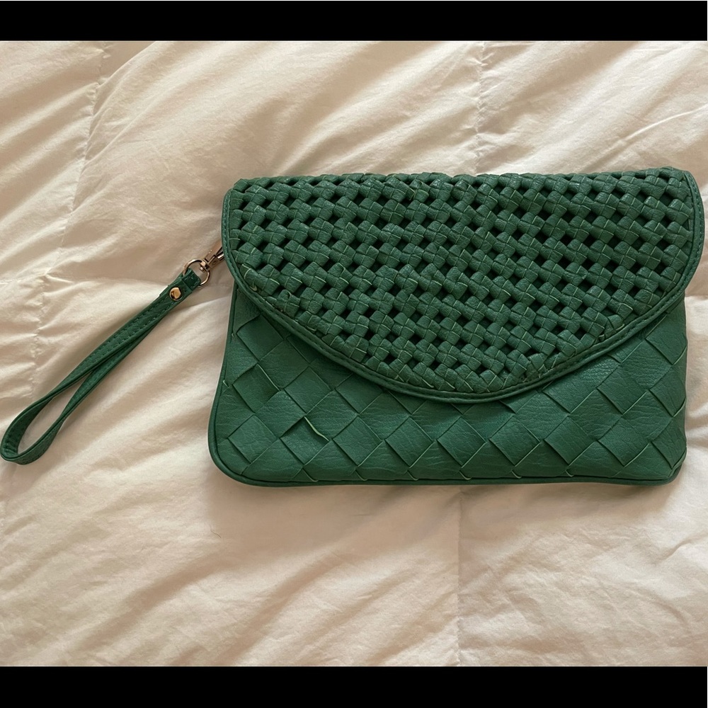 NWT By Urban Expressions, Clutch purse